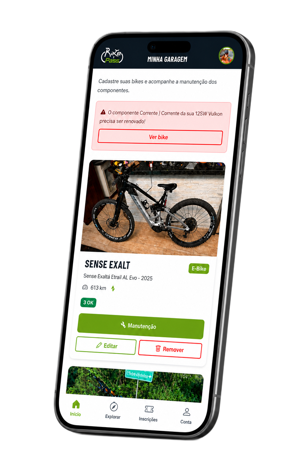 Mockup do aplicativo BIKE PASS na tela Minha Garagem, com alerta de manutenção